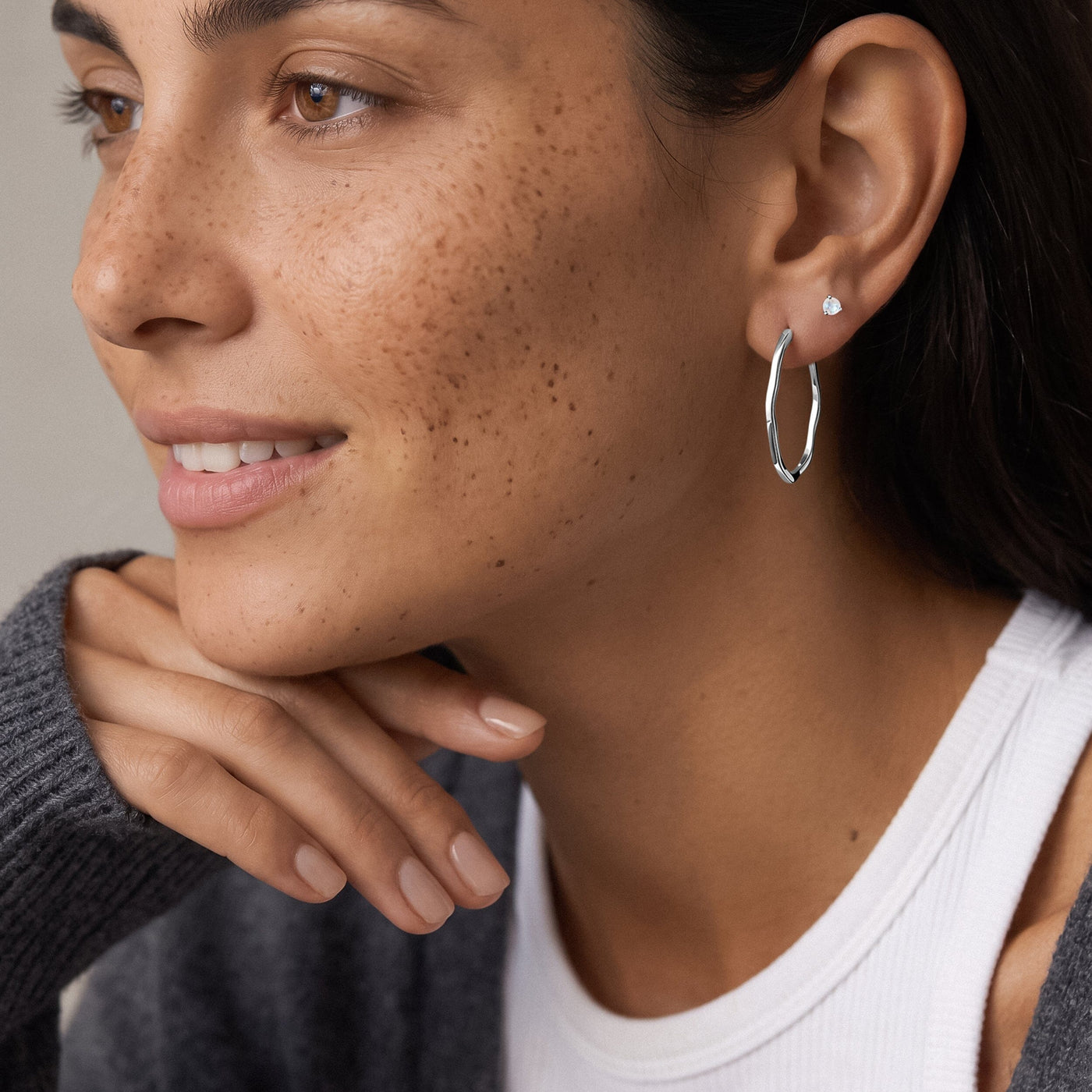 Queen Flow Hoops jewellery